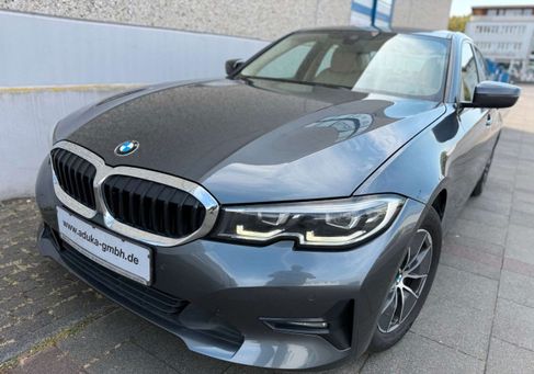BMW 318, 2020 3