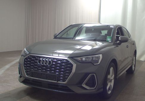 Audi Q3, 2022