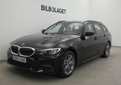 BMW 330, 2021