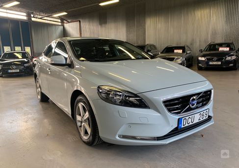 Volvo V40, 2013