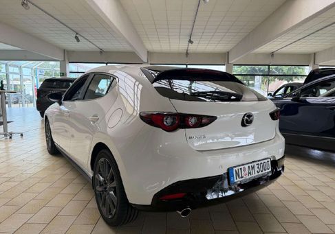 Mazda 3, 2026