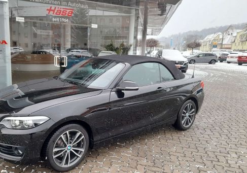 BMW 218, 2019