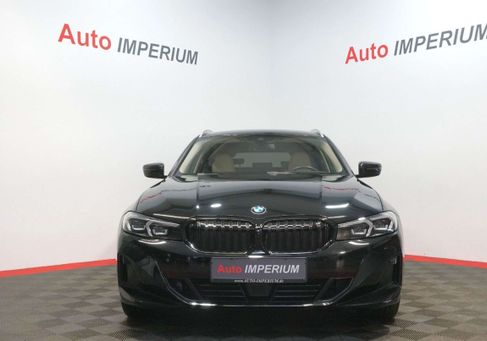 BMW 320, 2022