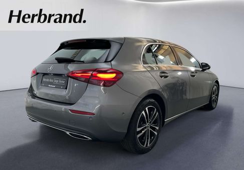Mercedes-Benz A 180, 2025
