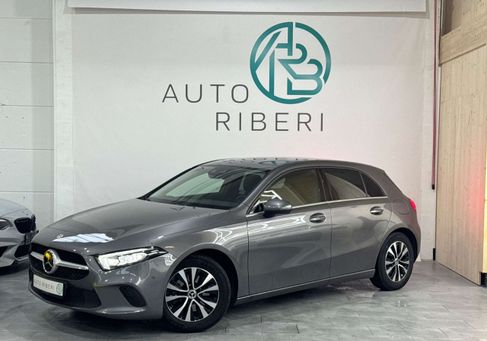 Mercedes-Benz A 200, 2022