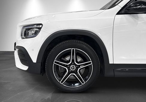 Mercedes-Benz GLB 200, 2023