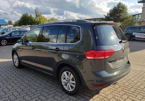Volkswagen Touran, 2023 3