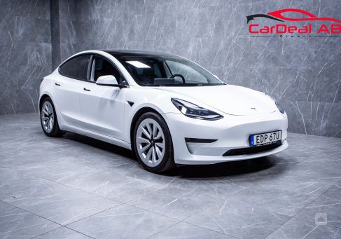 Tesla Model 3, 2021