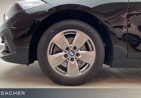 BMW 118, 2024