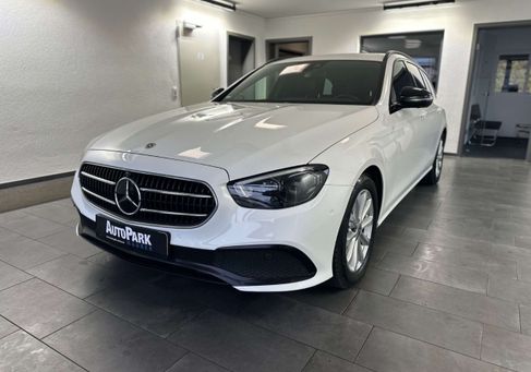 Mercedes-Benz E 220, 2021