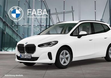 BMW 220, 2025