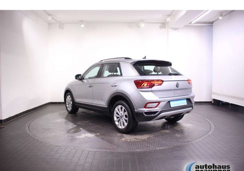 Volkswagen T-Roc, 2022