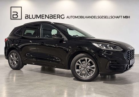 Ford Kuga, 2023 3