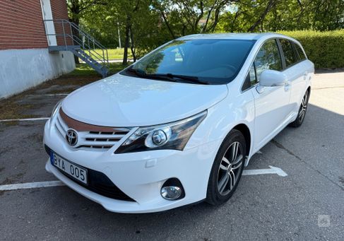 Toyota Avensis, 2013