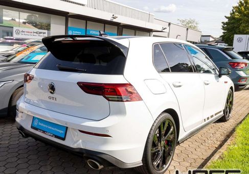 Volkswagen Golf, 2023 2