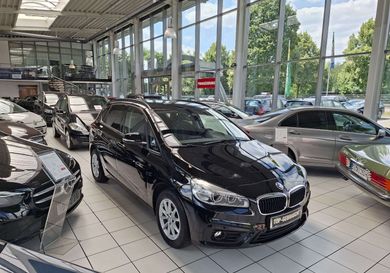 BMW 216, 2018