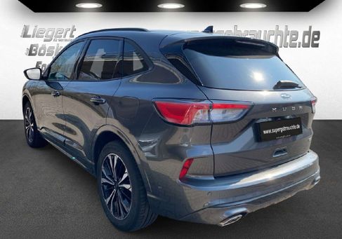 Ford Kuga, 2022