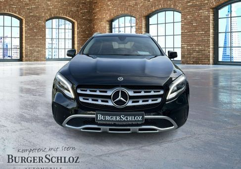 Mercedes-Benz GLA 220, 2017
