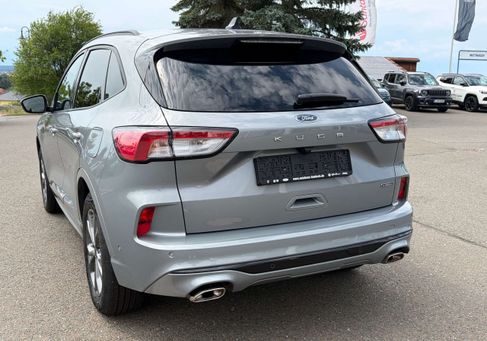 Ford Kuga, 2022