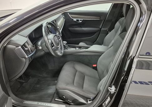 Volvo V90 Cross Country, 2019