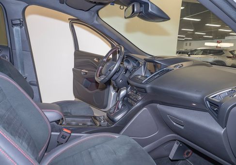 Ford Kuga, 2020