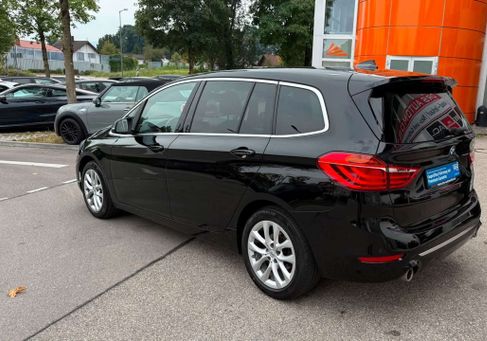 BMW 220, 2018 3