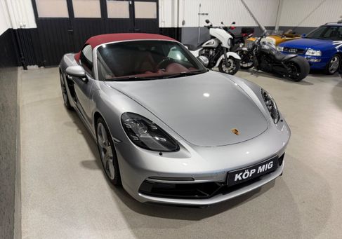 Porsche, 2024