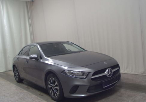 Mercedes-Benz A 180, 2022