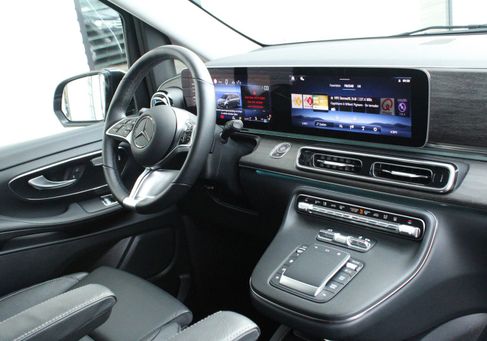 Mercedes-Benz V 300, 2024