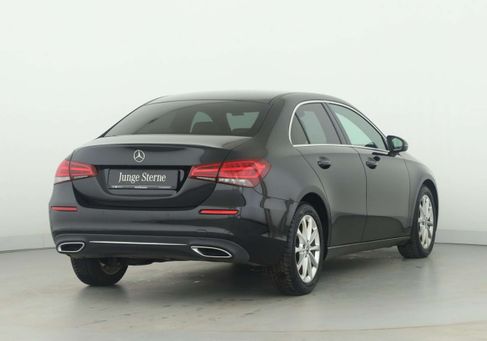 Mercedes-Benz A 180, 2022