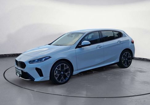 BMW 120, 2025 2