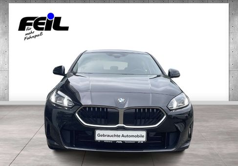 BMW 120, 2024