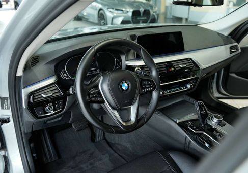 BMW 530, 2021