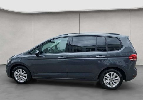 Volkswagen Touran, 2023 2