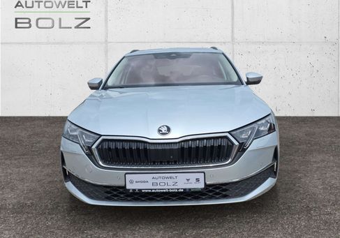 Skoda Octavia, 2025 3