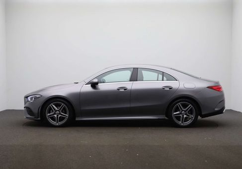 Mercedes-Benz CLA 180, 2022
