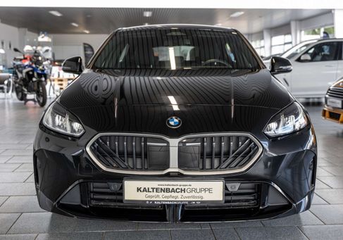 BMW 120, 2025