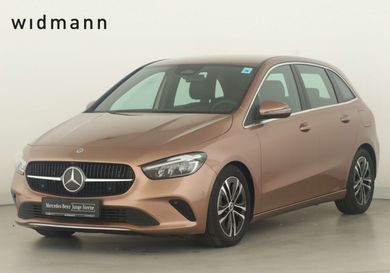 Mercedes-Benz B 180, 2023