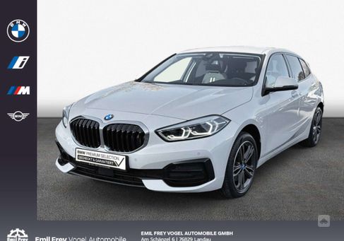 BMW 118, 2021