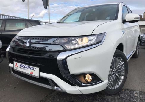 Mitsubishi Outlander, 2020