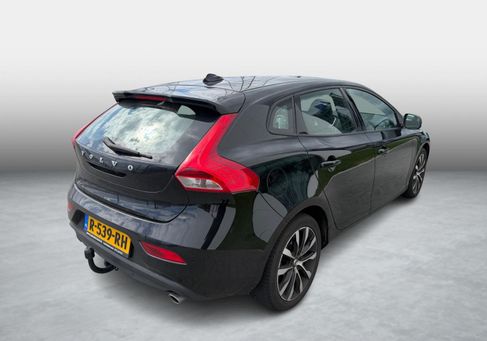 Volvo V40, 2019 3