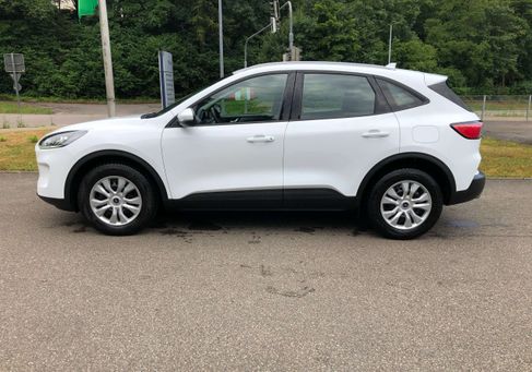 Ford Kuga, 2022