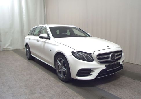 Mercedes-Benz E 300, 2020 3