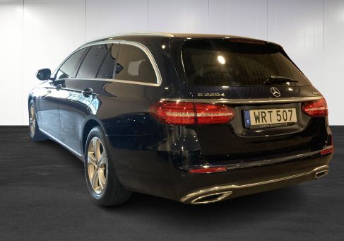 Mercedes-Benz E 220, 2018 3