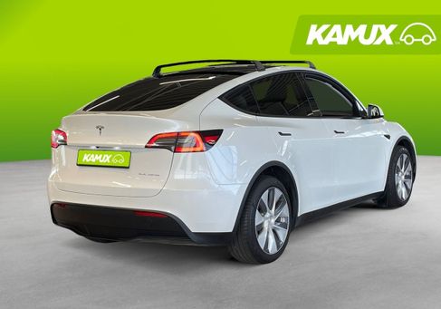 Tesla Model Y, 2023 3