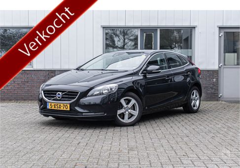 Volvo V40, 2014