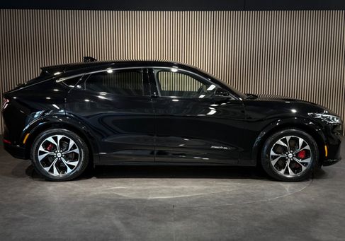Ford Mustang Mach-E, 2021