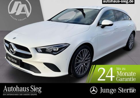 Mercedes-Benz CLA 220, 2022