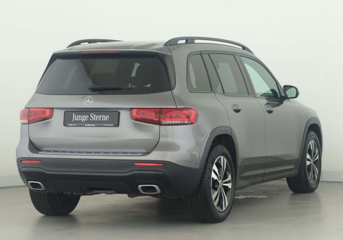 Mercedes-Benz GLB 200, 2022