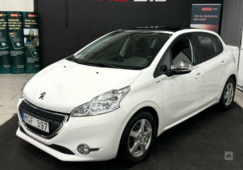 Peugeot 208, 2013